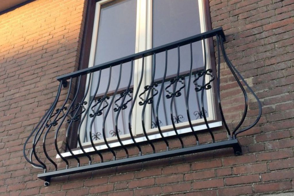 sierhekwerk voor frans balkon