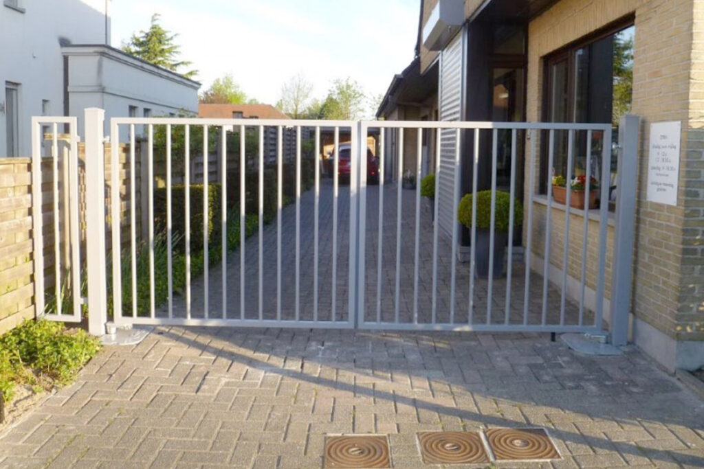 automatische poort aan oprit