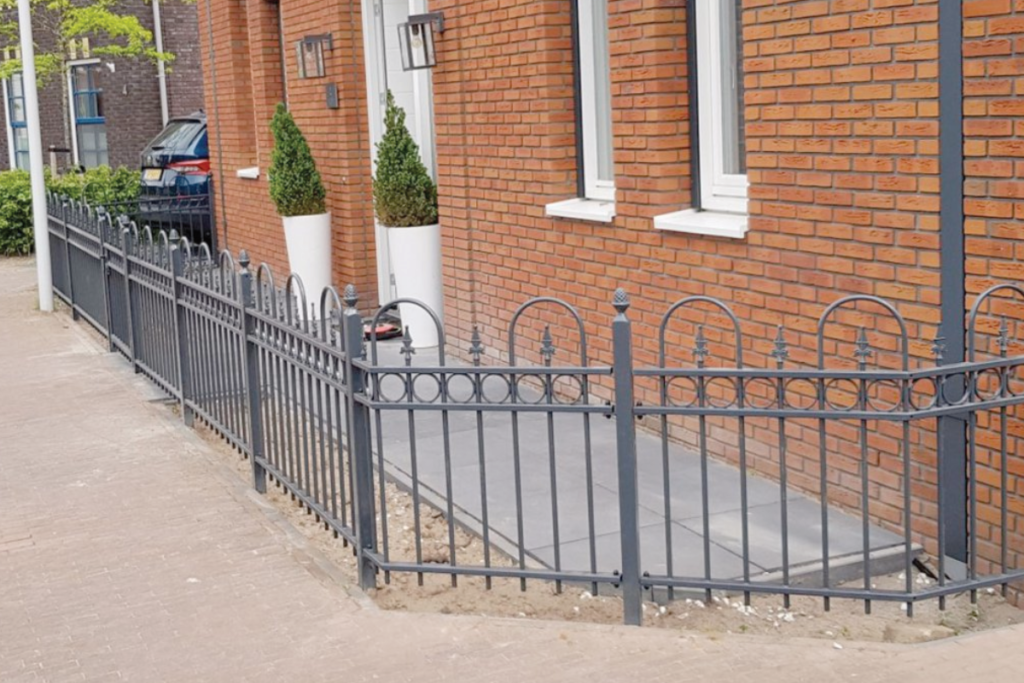 Stalen sierhekwerk antraciet