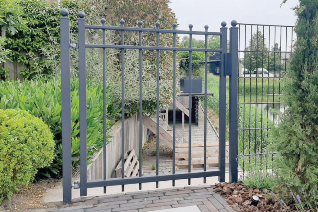 Stalen sierhekwerk gepoedercoat