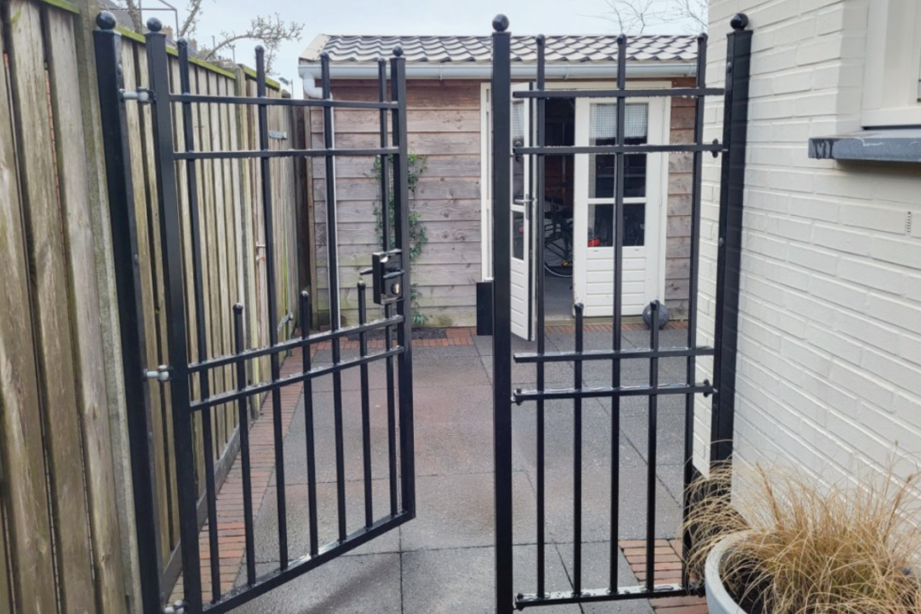 Tuinpoorten laten installeren