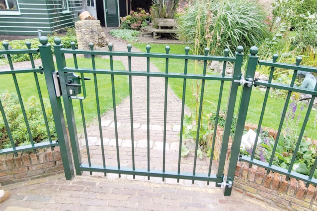 Webshop met stalen sierhekwerk