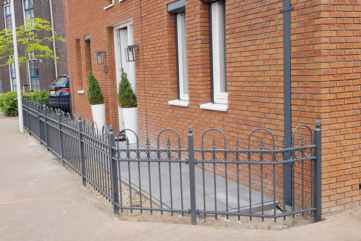 sierhekwerk met looppoort in Amersfoort