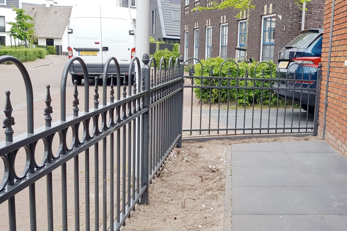 sierhekwerk met looppoort in Amersfoort