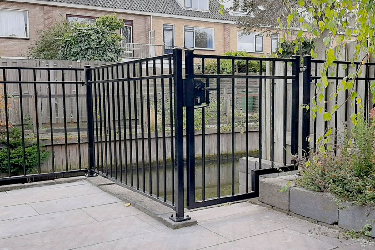 Looppoort zwart