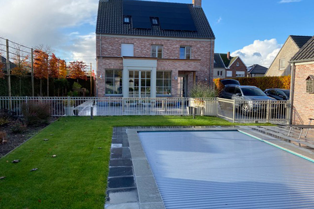 Hekwerk om zwembad in belgie 5 2