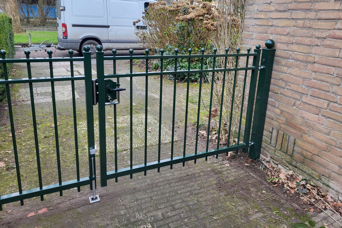 stalen sierpoort in Emmeloord