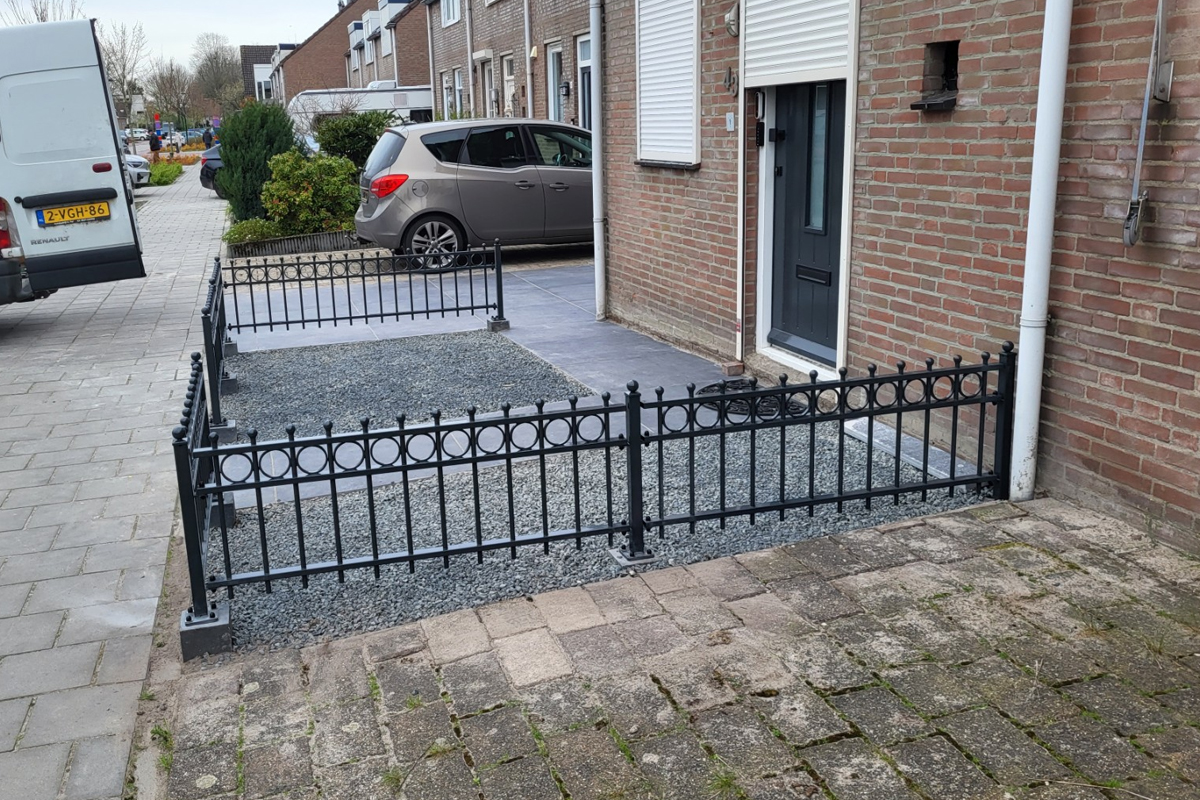 stalen sierhekwerk om je tuin