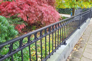 Tuinhekwerk met matte textuur coating