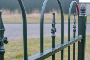 hekwerk langs de oprit