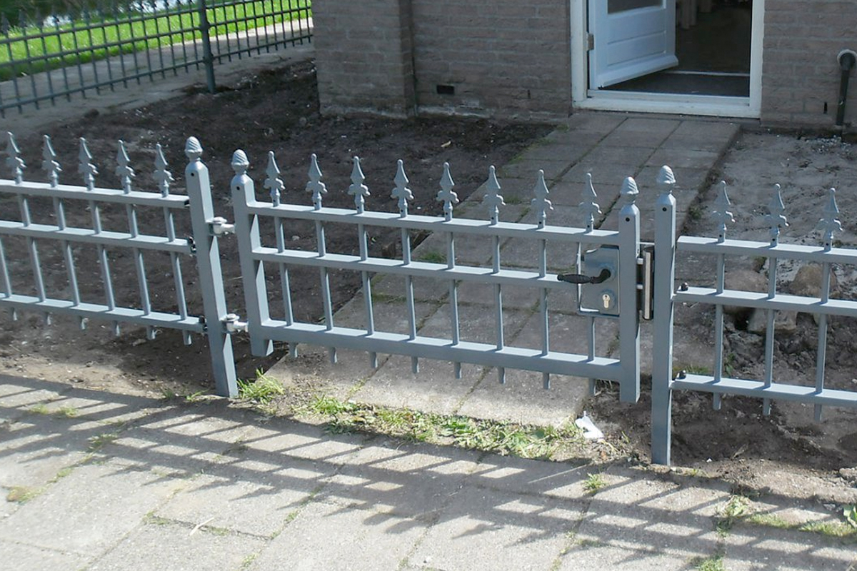 houten of metalen hekwerken, wat gaat langer mee