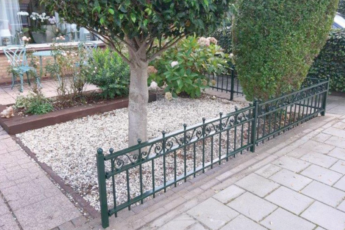 Stalen sierhekwerk groen